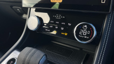 Jaguar F-Pace 2.0 D200 R-Dynamic Black 5dr Auto AWD Diesel Estate